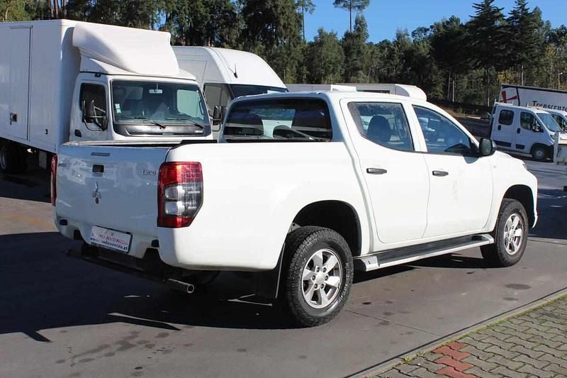 Usado Mitsubishi L200 150 HP (110 kW) 2021 Branco Pickup