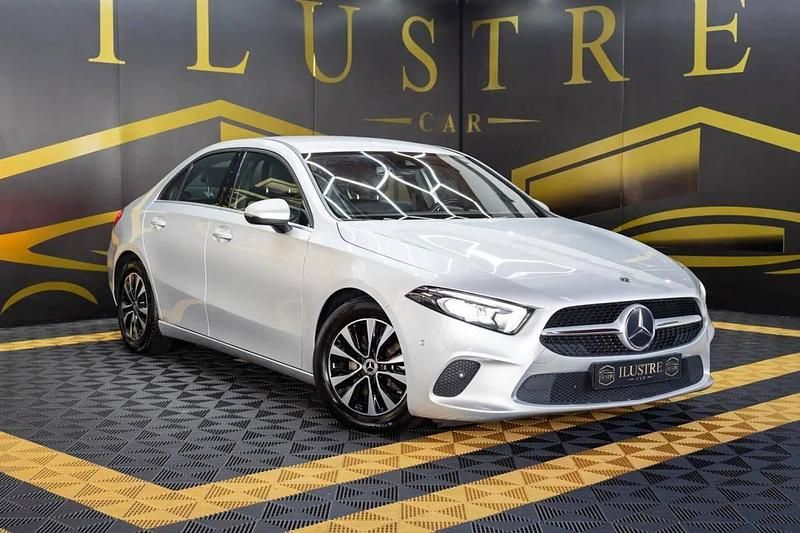Usado Mercedes A180 Progressive 116 HP (85 kW) 2020 Cinza Sedan
