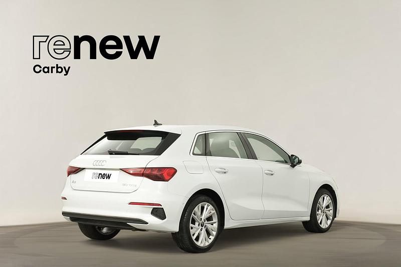 Usado Audi A3 116 HP (85 kW) 2023 Branco
