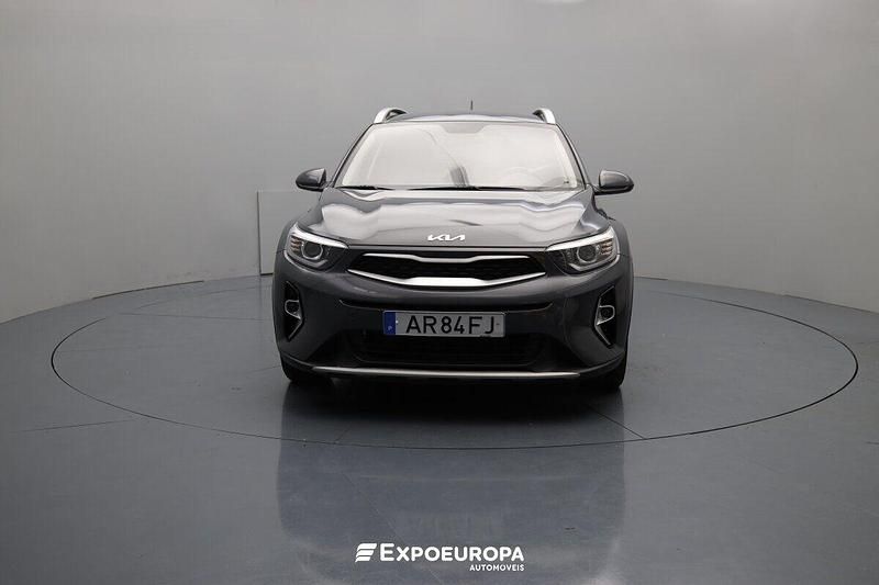 Cinzento Usado 2022 Kia Stonic Active SUV | € 16.990 (Caro) - Imagem 1/4