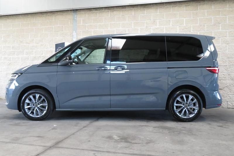 Usado VW Routan 150 HP (110 kW) 2024 Cinzento Monovolume