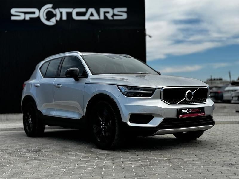 Cinzento Usado 2018 Volvo XC40 SUV | € 27.790 (Preço elevado) - Imagem 1/1