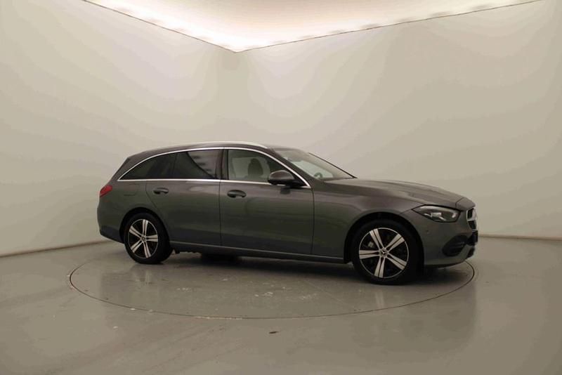 Usado Mercedes C300 313 HP (230 kW) 2024 Cinzento Carrinha