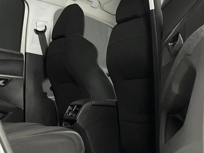 Usado Peugeot 3008 Active 130 HP (95 kW) 2018 Branco SUV