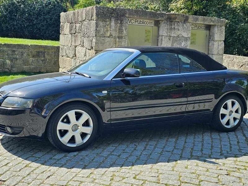 Preto Usado 2003 Audi A4 | € 10.750 - Imagem 1/4