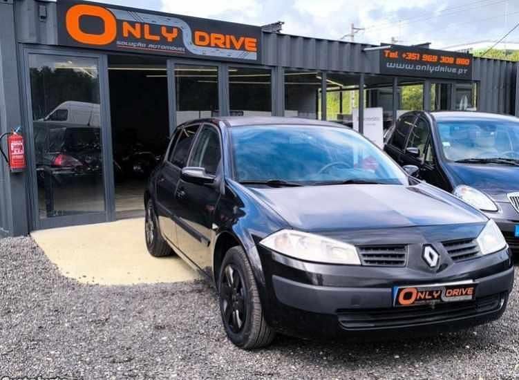 Preto Usado 2004 Renault Mégane II | € 2.499 (Preço justo) - Imagem 1/4