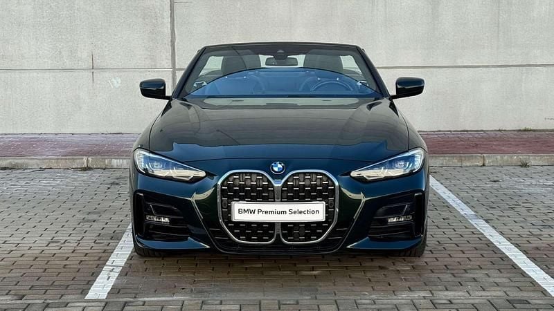Usado BMW 420 Shadowline 190 HP (139 kW) 2024 Verde sanremo Cabrios