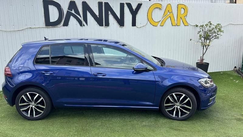Azul Usado 2018 VW Golf VII | € 17.500 (Preço elevado) - Imagem 1/4