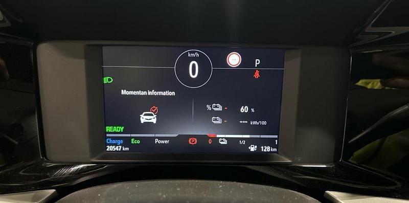 Usado Opel Mokka-e GS Line 100 kW (136 HP) 2022 Verde SUV