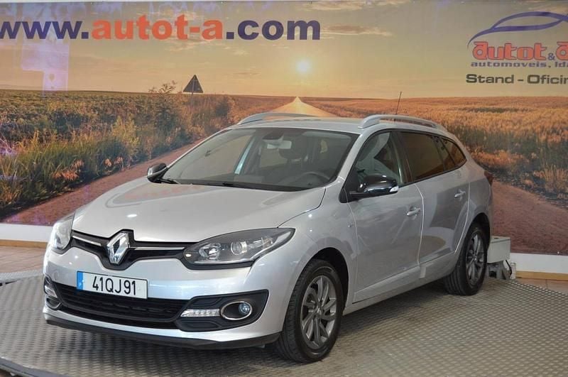 Usado Renault Mégane III 110 HP (80 kW) 2015 Cinzento Carrinha