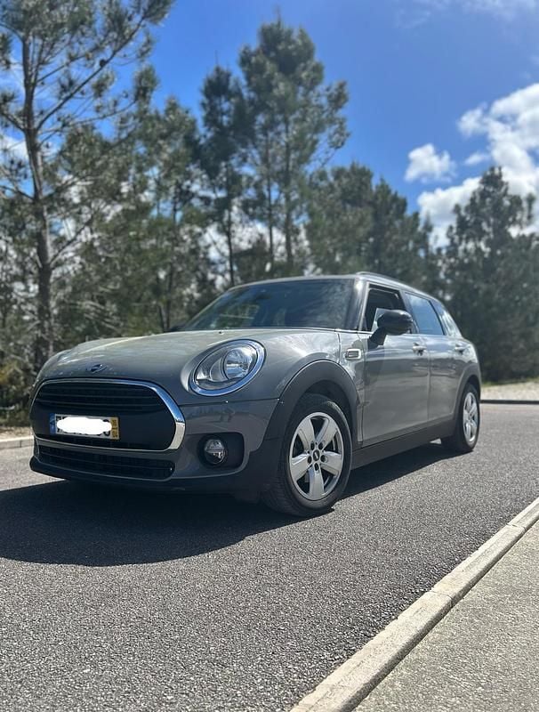 Cinzento Usado 2016 Mini Clubman Carrinha | € 12.500 (Bom preço) - Imagem 1/4