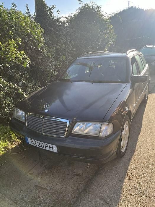 Usado 1998 Mercedes C220 Sedan | € 3.000 (Bom preço) - Imagem 1/4
