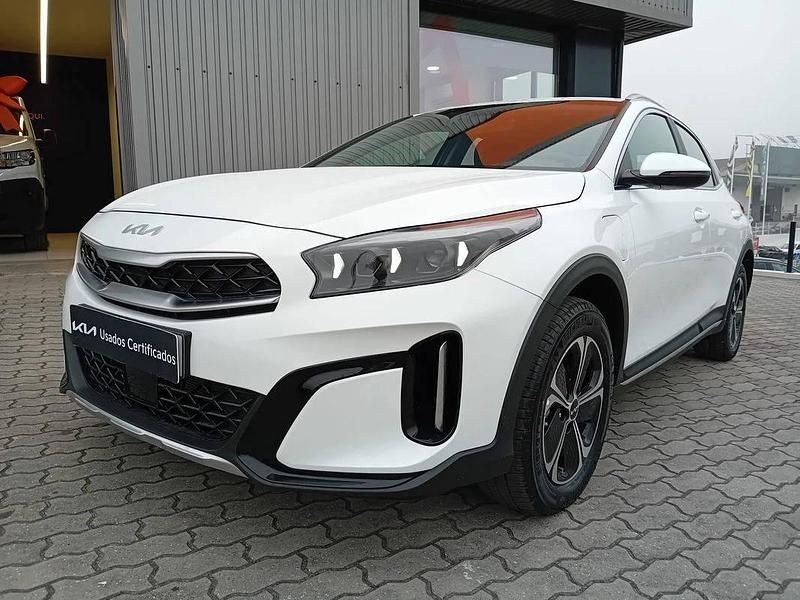 Preto Novo 2025 Kia XCeed SUV | € 32.500 - Imagem 1/4