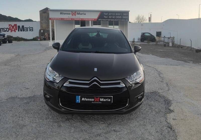 Outra Usado 2013 Citroën DS4 Citadino | € 11.850 - Imagem 1/4