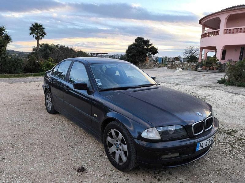Usado 2000 BMW 320 Sedan | € 4.000 (Preço justo) - Imagem 1/4