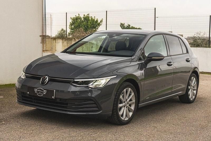 Usado VW Golf VII Life 115 HP (84 kW) 2020 Cinza