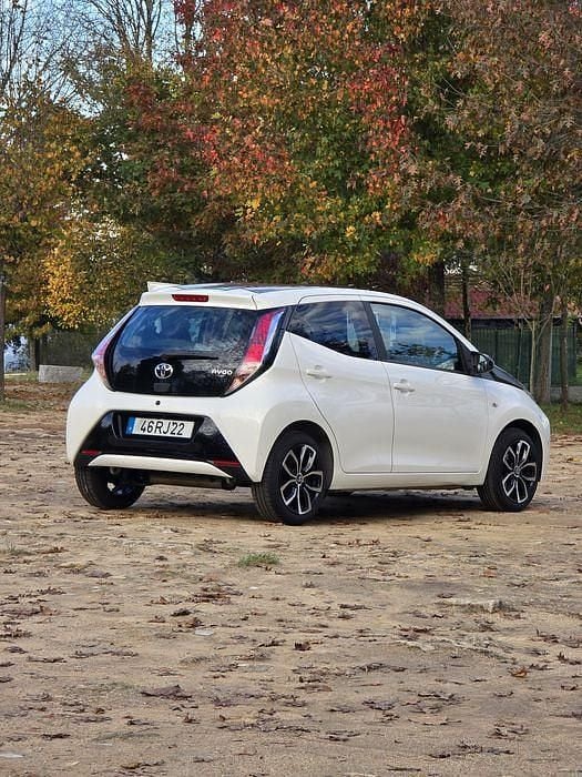 Usado 2016 Toyota Aygo X-play Citadino | € 9.500 (Bom preço) - Imagem 1/4