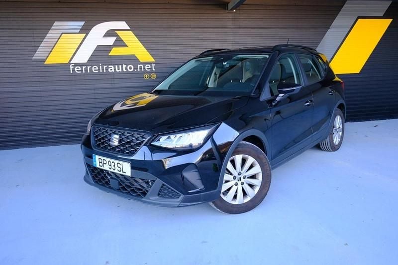 Usado Seat Arona Style 115 HP (84 kW) 2024 Preto SUV
