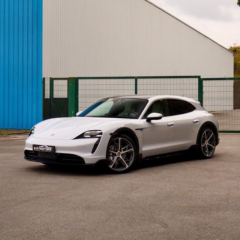 Outra Usado 2023 Porsche Taycan Sedan | € 84.500 (Caro) - Imagem 1/4