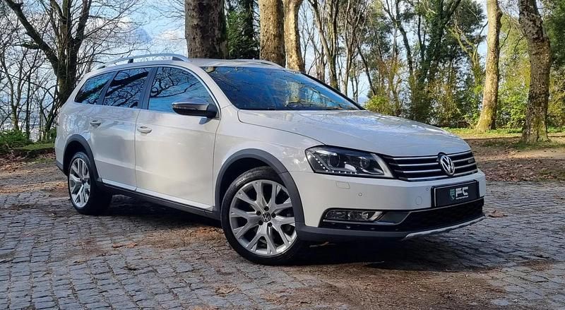 Usado VW Passat 170 HP (125 kW) 2012 Branco Carrinha