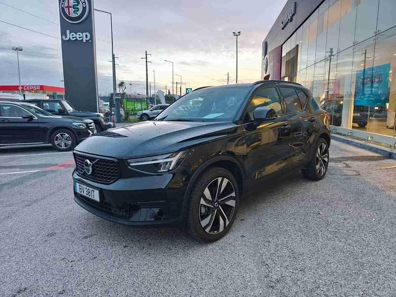 Preto Usado 2025 Volvo XC40 Plus SUV | € 43.490 (Preço elevado) - Imagem 1/4