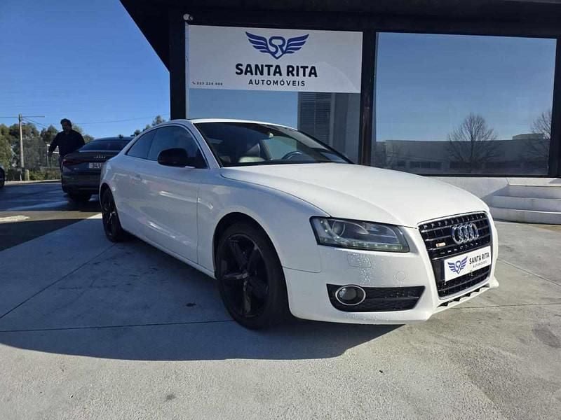 Branco Usado 2009 Audi A5 Coupé | € 15.900 (Preço justo) - Imagem 1/4