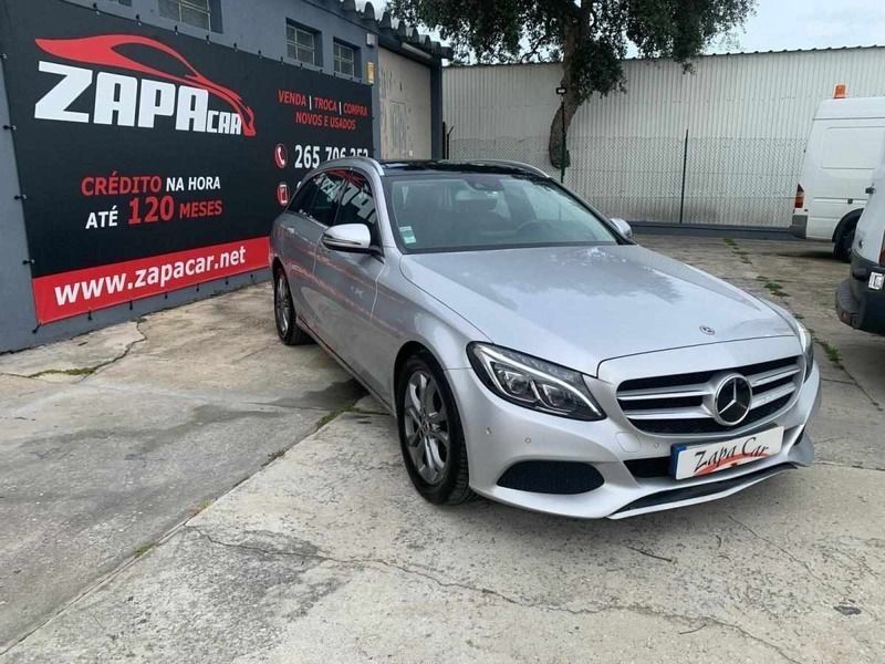 Usado Mercedes C300 231 HP (169 kW) 2018 Cinzento Carrinha