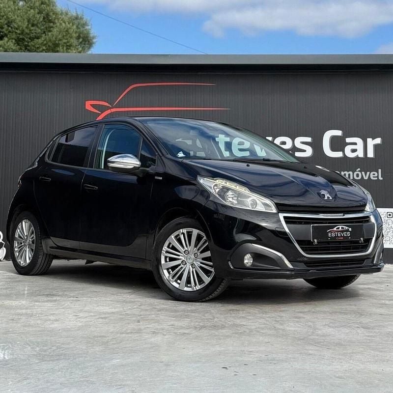 Preto Usado 2017 Peugeot 208 Style Citadino | € 9.950 (Bom preço) - Imagem 1/4
