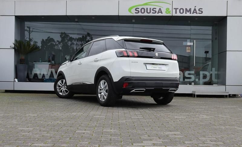 Usado Peugeot 3008 130 HP (95 kW) 2022 Branco SUV