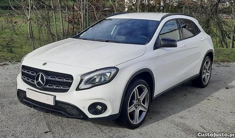 Usado Mercedes GLA180 110 HP (80 kW) 2018 Branco SUV
