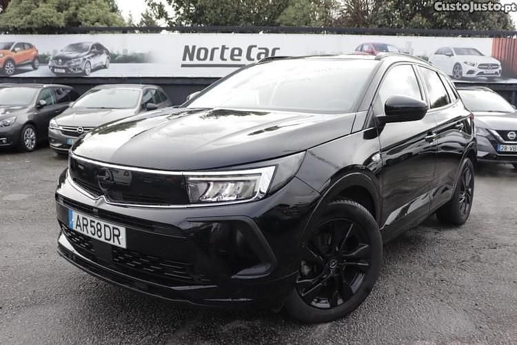 Usado Opel Grandland X GS Line 131 HP (96 kW) 2022 Preto SUV