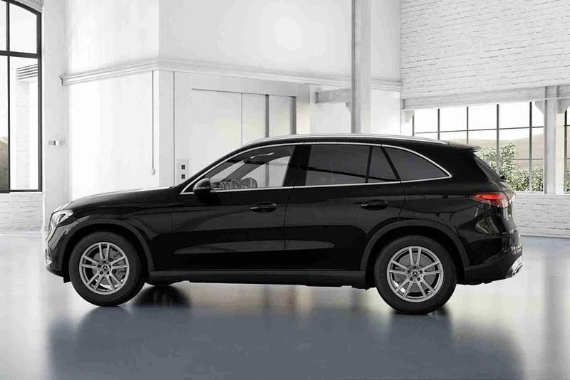 Preto Novo 2025 Mercedes GLC220 SUV | € 83.035 - Imagem 1/4
