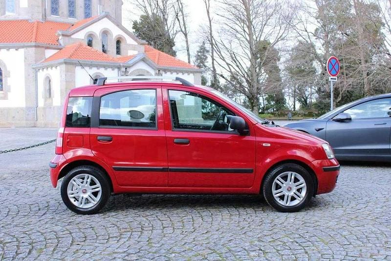 Usado Fiat Panda Life 69 HP (50 kW) 2011 Vermelho Citadino