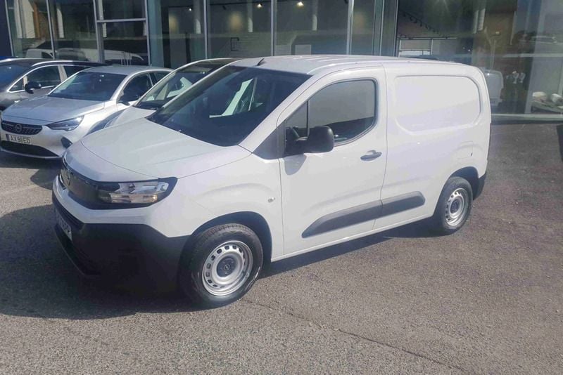 Branco Novo 2025 Opel Combo Monovolume | € 22.500 (Preço justo) - Imagem 1/4