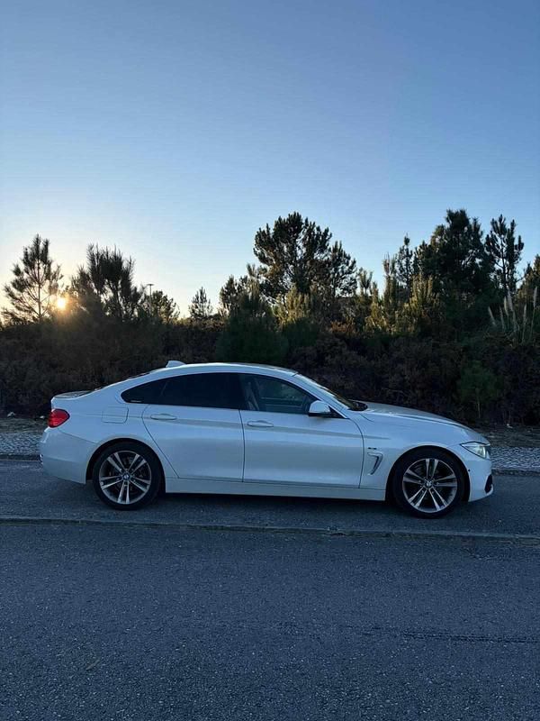 Usado BMW 420 184 HP (135 kW) 2015 Branco Citadino