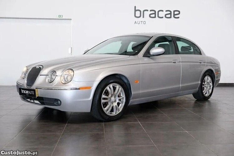 Cinza Usado 2005 Jaguar S-Type Classic Sedan | € 9.900 - Imagem 1/1