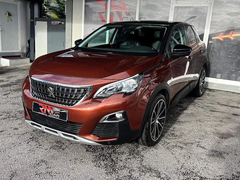 Usado Peugeot 3008 Allure 120 HP (88 kW) 2017 Castanho SUV