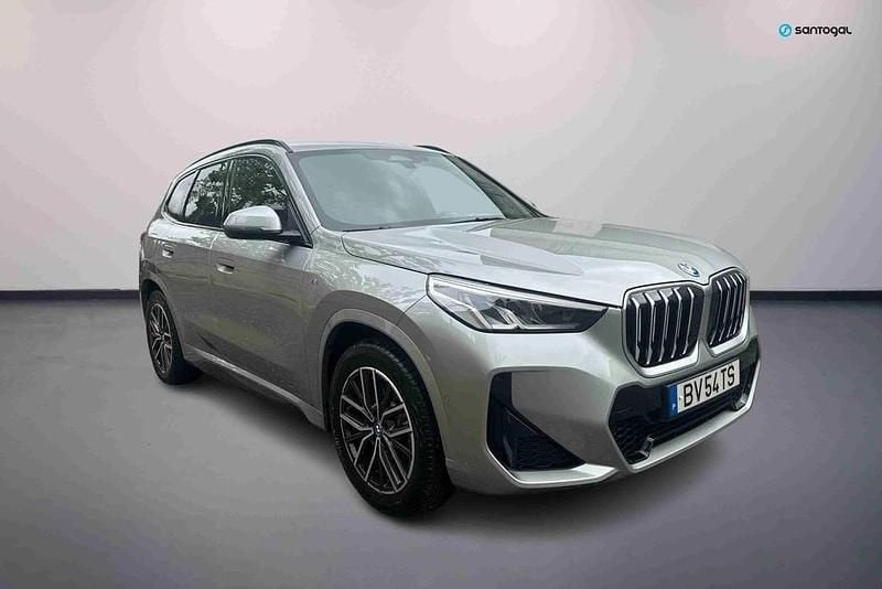 Prateado Novo 2025 BMW X1 Luxury Line SUV | € 55.400 - Imagem 1/4