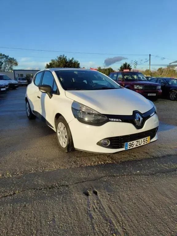 Branco Usado 2016 Renault Clio IV Zen | € 10.980 (Preço elevado) - Imagem 1/4