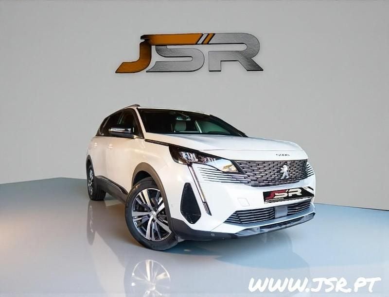 Usado Peugeot 5008 130 HP (95 kW) 2023 Branco SUV