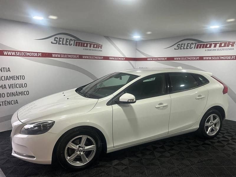 Usado Volvo V40 120 HP (88 kW) 2017 Branco