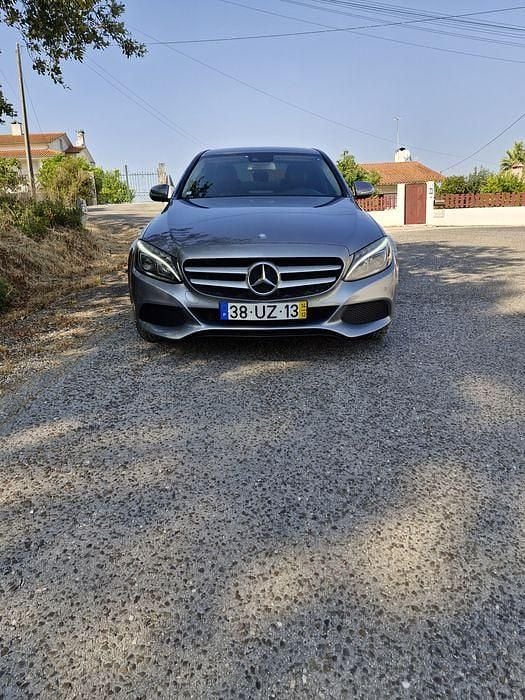 Usado 2014 Mercedes C220 Sedan | € 17.500 - Imagem 1/4