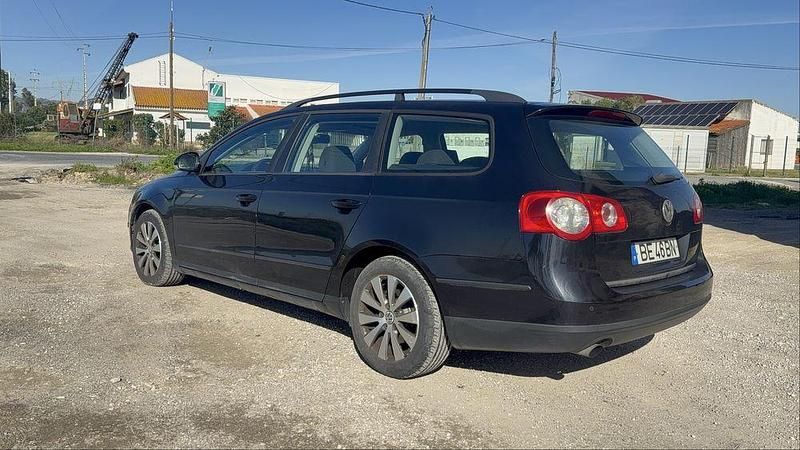 Usado VW Passat 105 HP (77 kW) 2010 Sedan
