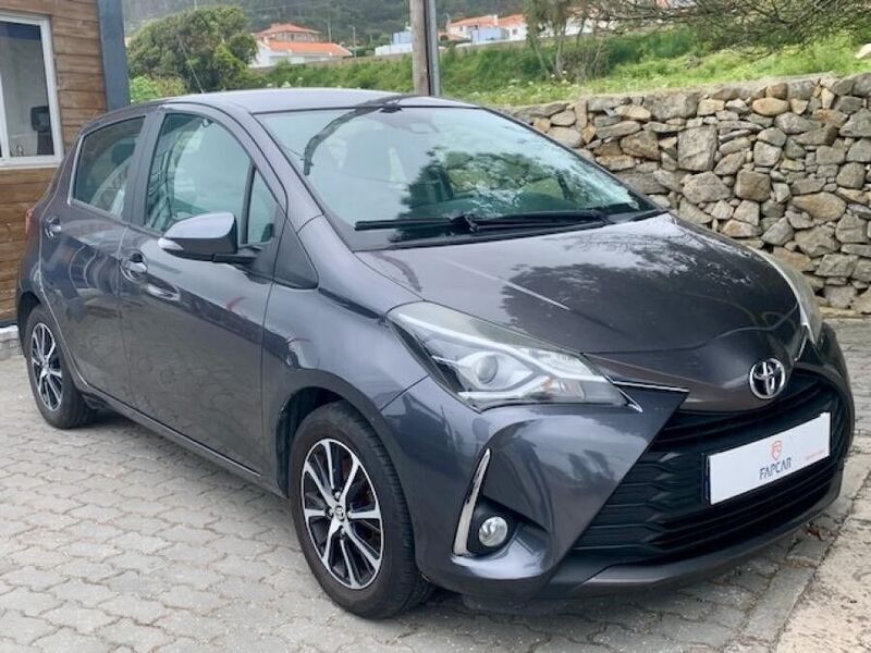 Castanho Usado 2018 Toyota Yaris Comfort | € 14.560 (Preço elevado) - Imagem 1/4