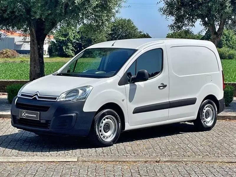 Branco Usado 2018 Citroën Berlingo Monovolume | € 10.700 (Bom preço) - Imagem 1/4