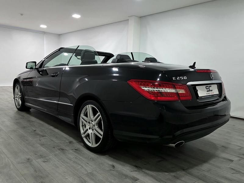 Usado Mercedes E250 AMG 204 HP (150 kW) 2012 Preto Cabrios