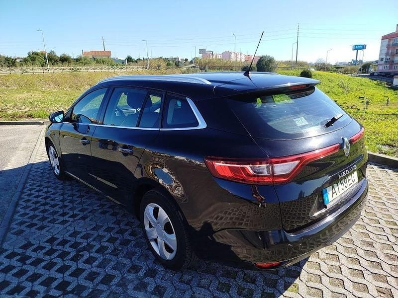 Usado Renault Mégane IV 95 HP (69 kW) 2019 Sedan