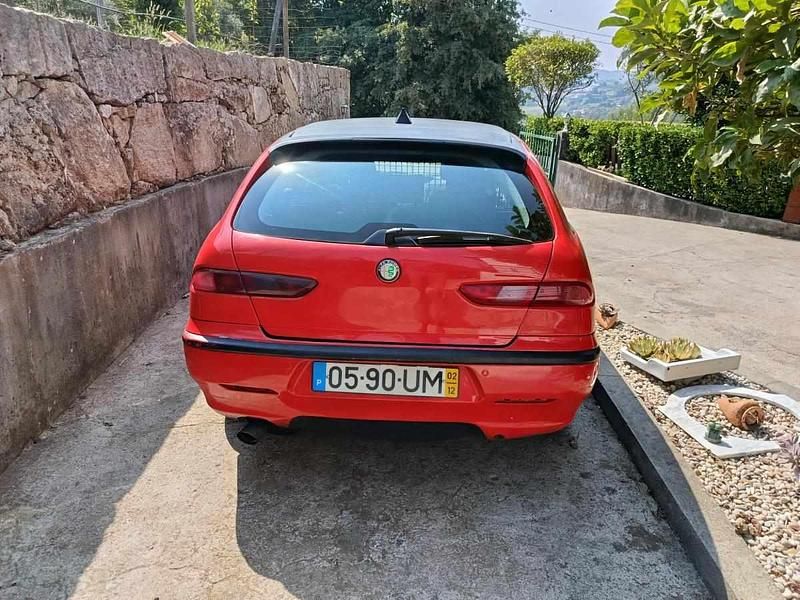Usado Alfa Romeo 156 116 HP (85 kW) 2002 Vermelho Carrinha
