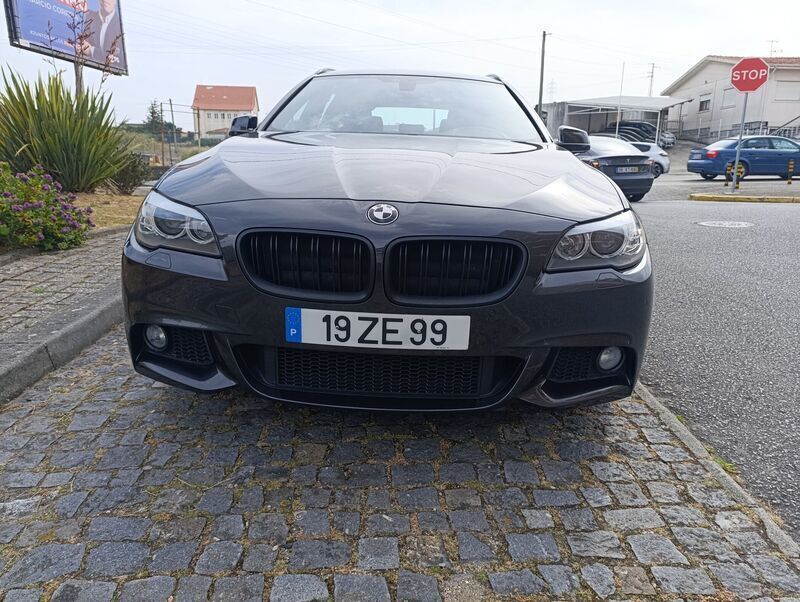 Azul Usado 2013 BMW 520 Gran Turismo | € 16.500 - Imagem 1/4