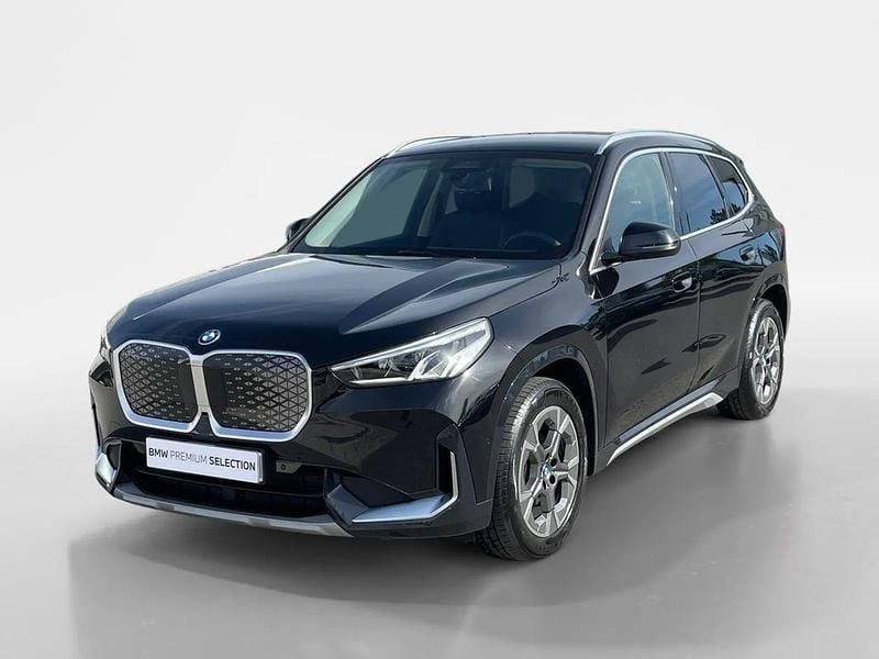 Cinzento Usado 2025 BMW iX SUV | € 47.250 - Imagem 1/4